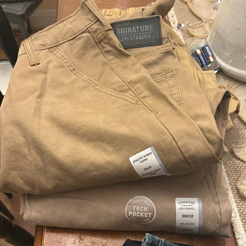 3 pair men’s khaki pants